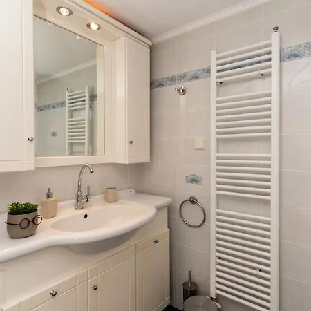George Beachfront Appartement *