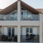 George Beachfront Apartment Lithakia (Zakynthos)