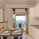 George Beachfront