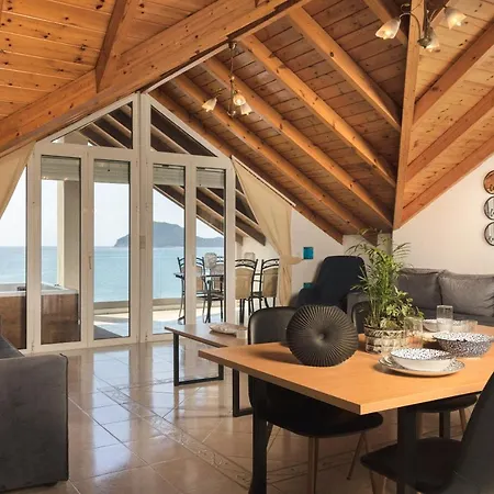 George Beachfront Lithakia (Zakynthos)