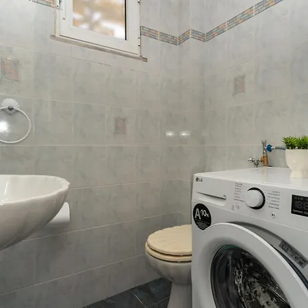 George Beachfront דירה *