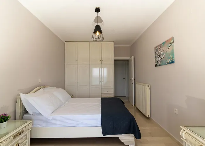 George Beachfront Apartament *